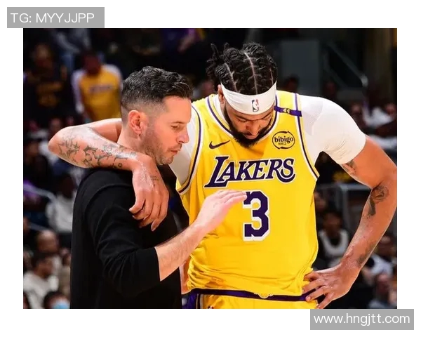 湖人击败老鹰，浓眉砍下29分，再现王者风范